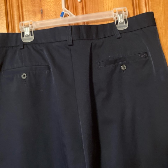 Size 38/30 Men’s IZOD dress pants Like New Dark Blue - Picture 4 of 5